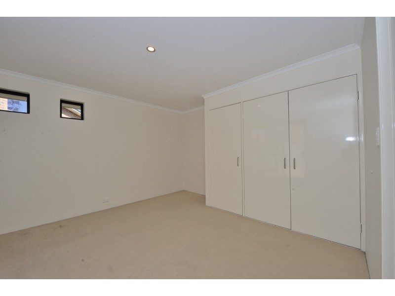 38/1 Mariners Cove Drive, Dudley Park WA 6210