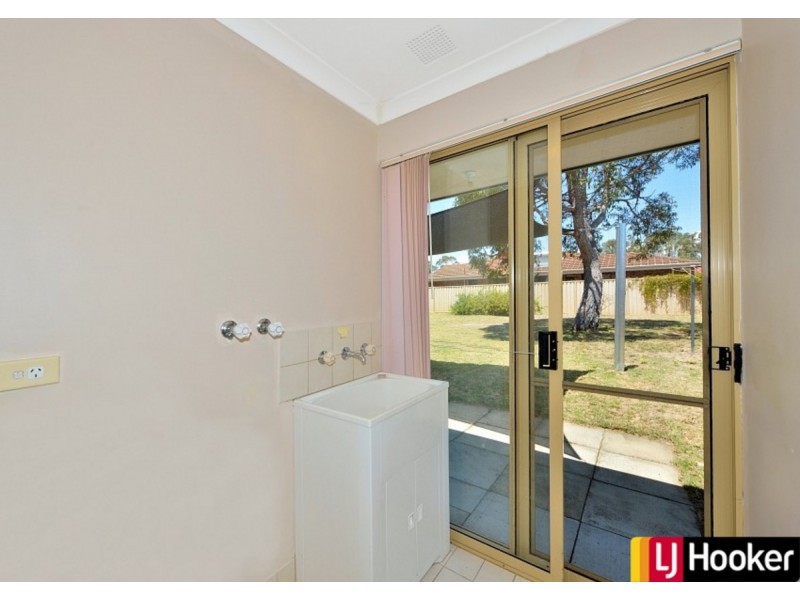 2 Penrith Street, Dudley Park WA 6210