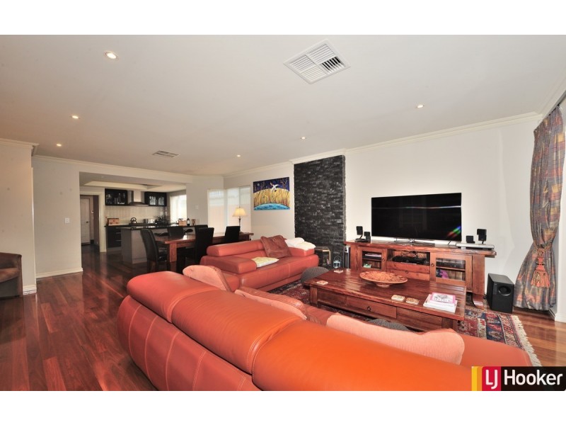 29 Sirrocco Drive, Erskine WA 6210