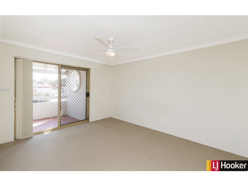 21 Seawind Drive, Silver Sands WA 6210