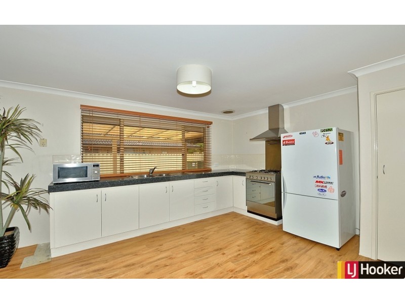 10 Esprit Parkway, Greenfields WA 6210