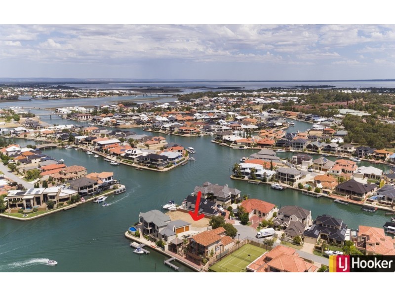 34 Santavea Mews, Halls Head WA 6210