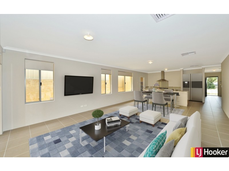 11 Warburton Trail, Lakelands WA 6180