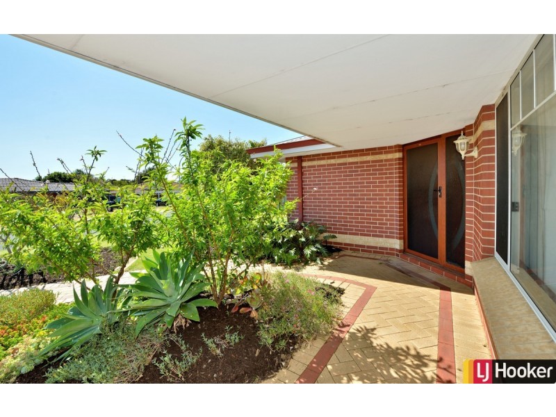 12 Monclair Court, Meadow Springs WA 6210