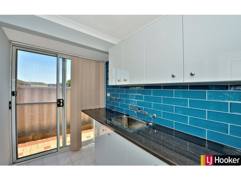 12 Monclair Court, Meadow Springs WA 6210