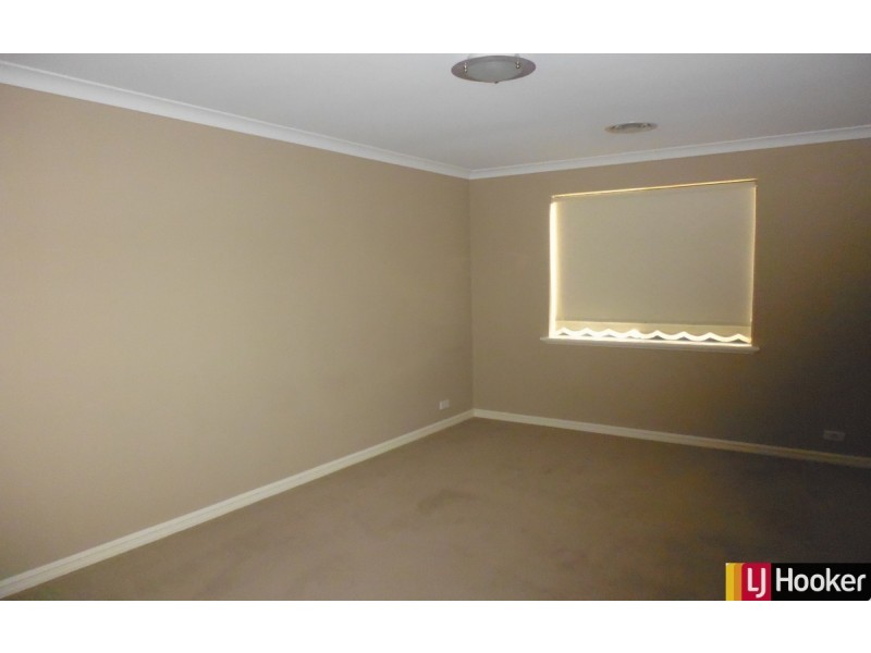 24 Montego Way, Halls Head WA 6210