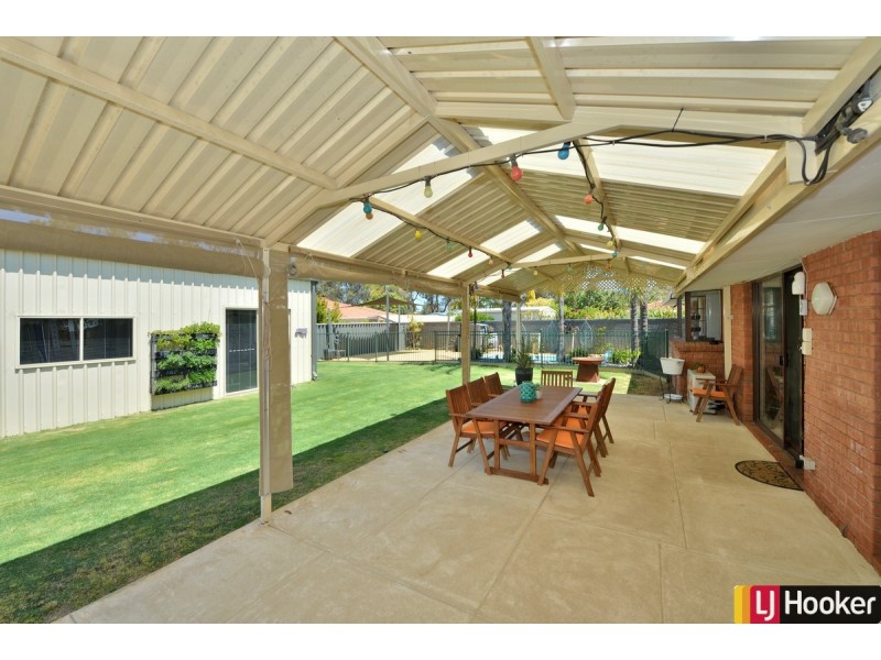 8 Penrith Street, Dudley Park WA 6210