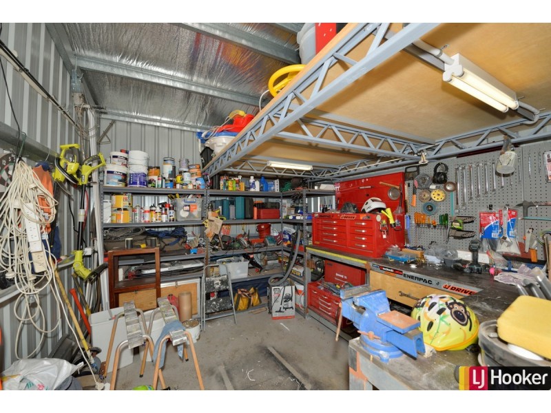 8 Penrith Street, Dudley Park WA 6210