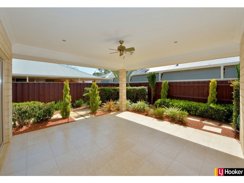 40 Chatsworth Drive, Erskine WA 6210