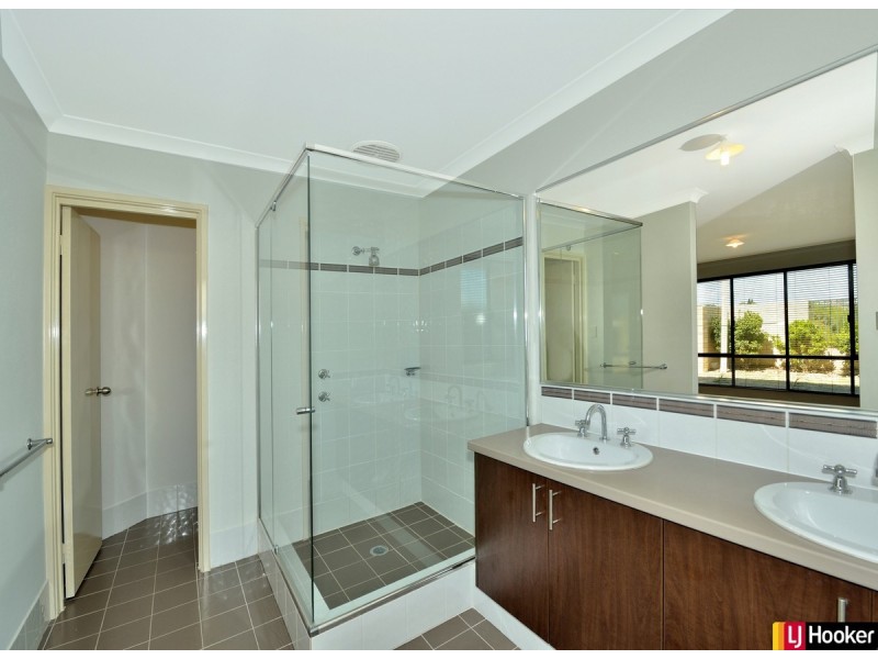 18 Asper Way, Halls Head WA 6210