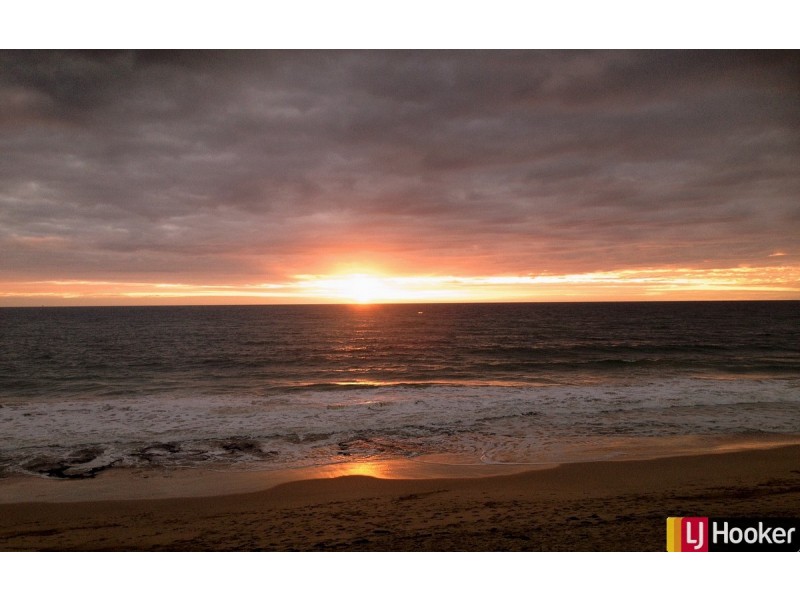 54 Halls Head Parade, Halls Head WA 6210