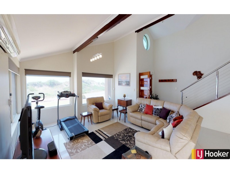 54 Halls Head Parade, Halls Head WA 6210