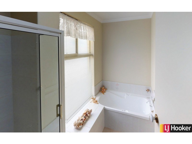 54 Halls Head Parade, Halls Head WA 6210