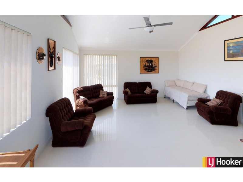 54 Halls Head Parade, Halls Head WA 6210