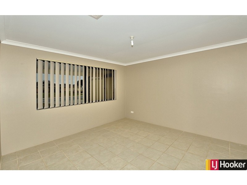 57 Coodanup Drive, Dudley Park WA 6210