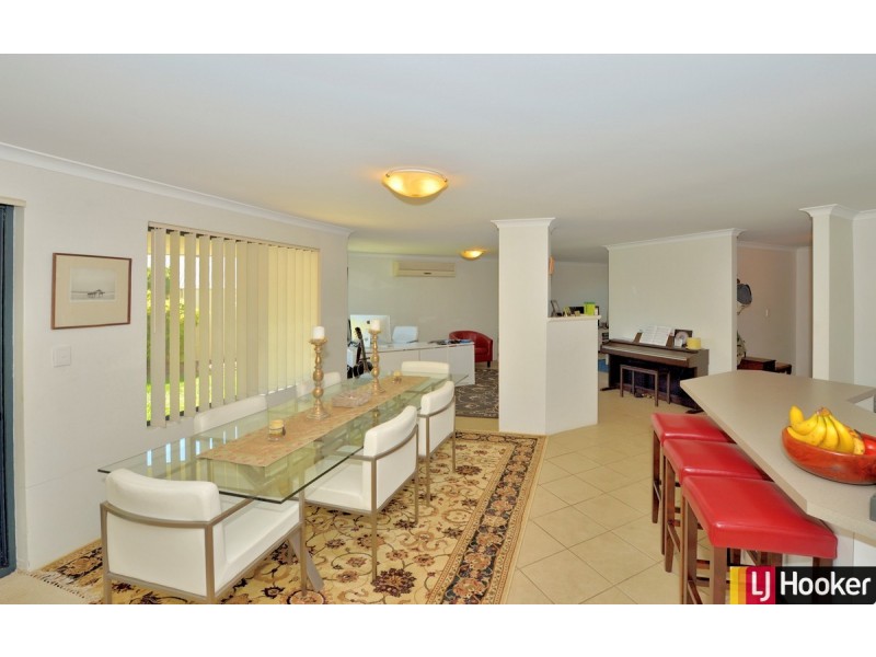 9 Argyle Fairway, Lakelands WA 6180