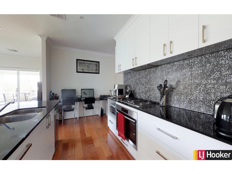 26 Hawley Way, Madora Bay WA 6210