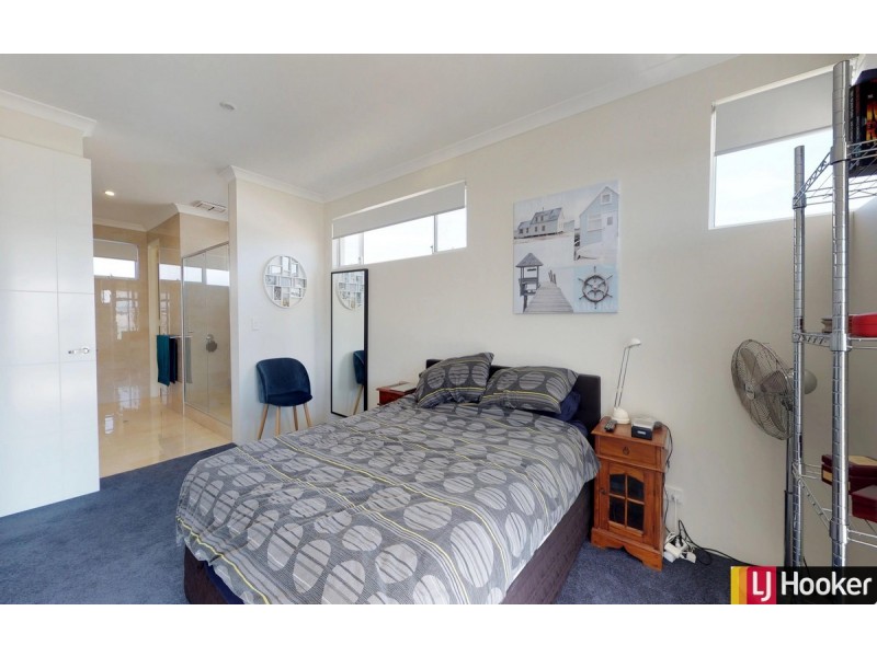 26 Hawley Way, Madora Bay WA 6210