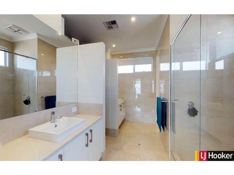 26 Hawley Way, Madora Bay WA 6210