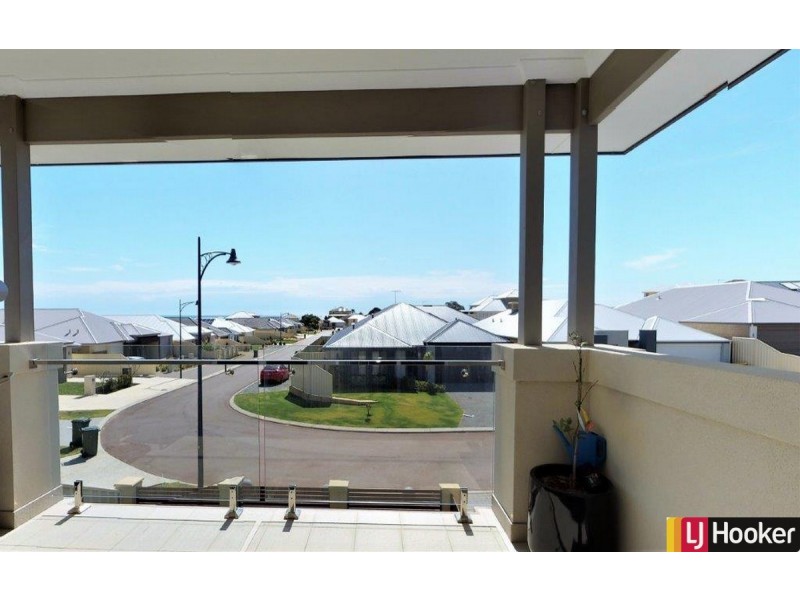 26 Hawley Way, Madora Bay WA 6210