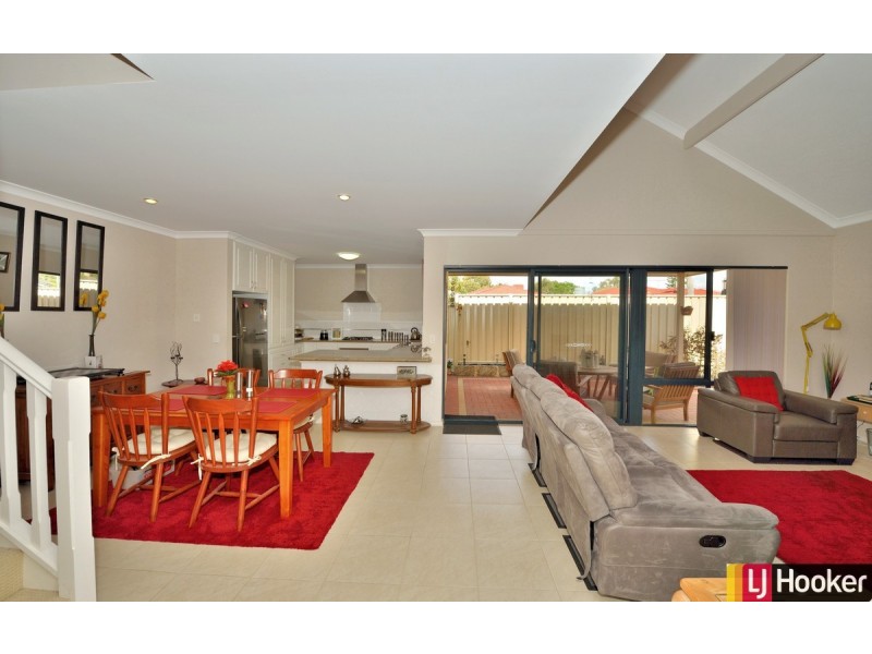 2/83 Tuckey Street, Mandurah WA 6210