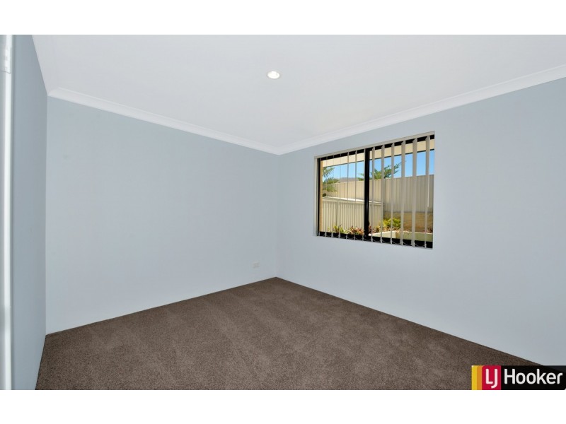 10 Kirra Road, Secret Harbour WA 6173