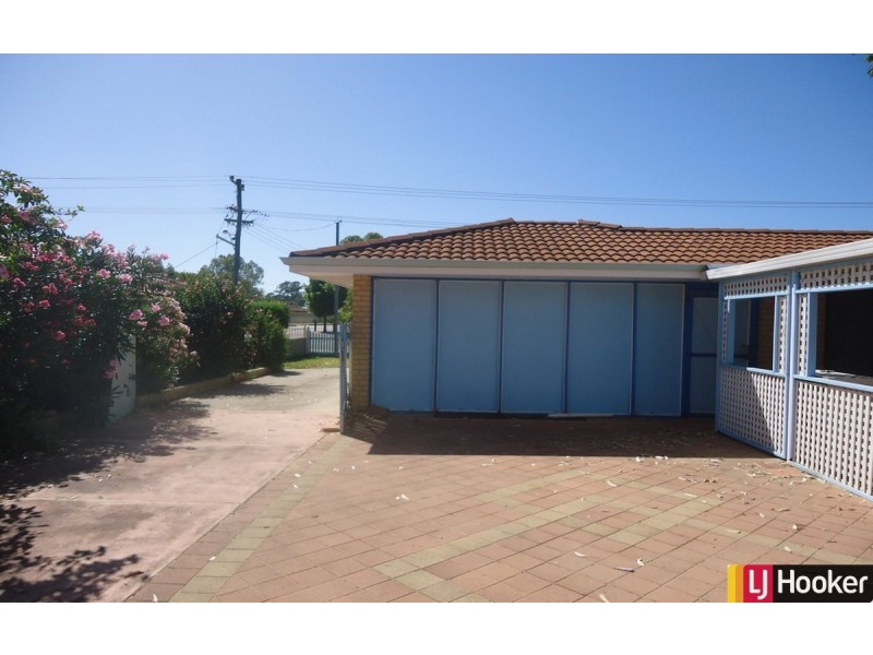 32 Mississippi Drive, Greenfields WA 6210