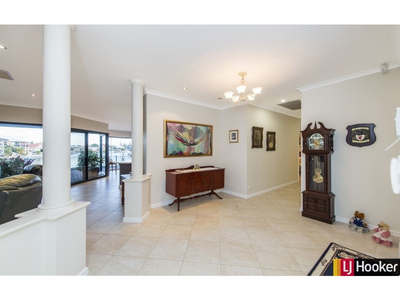 19 Eunamara Retreat, Halls Head WA 6210