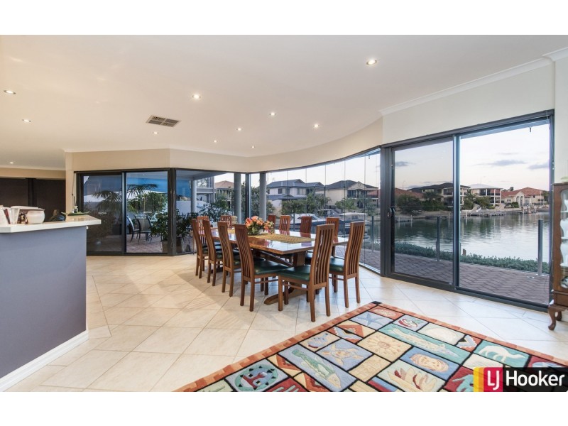 19 Eunamara Retreat, Halls Head WA 6210