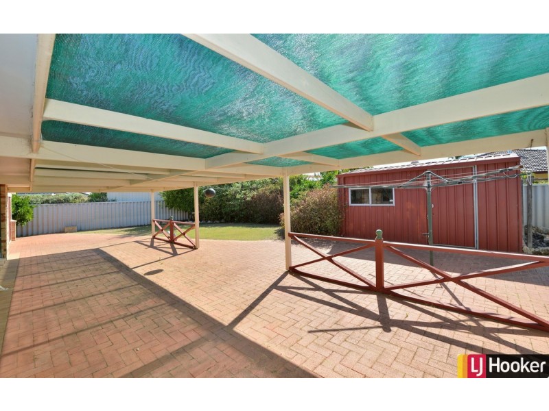 46 Oakmont Avenue, Meadow Springs WA 6210