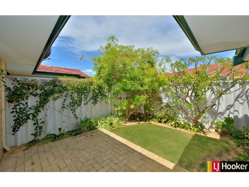 11/78-80 Oakmont Avenue, Meadow Springs WA 6210