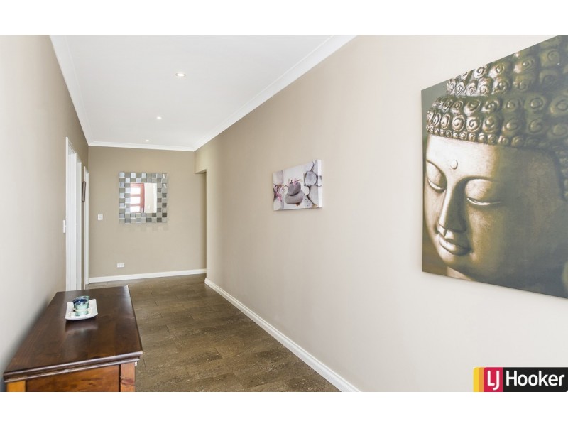 297 Peelwood Parade, Halls Head WA 6210