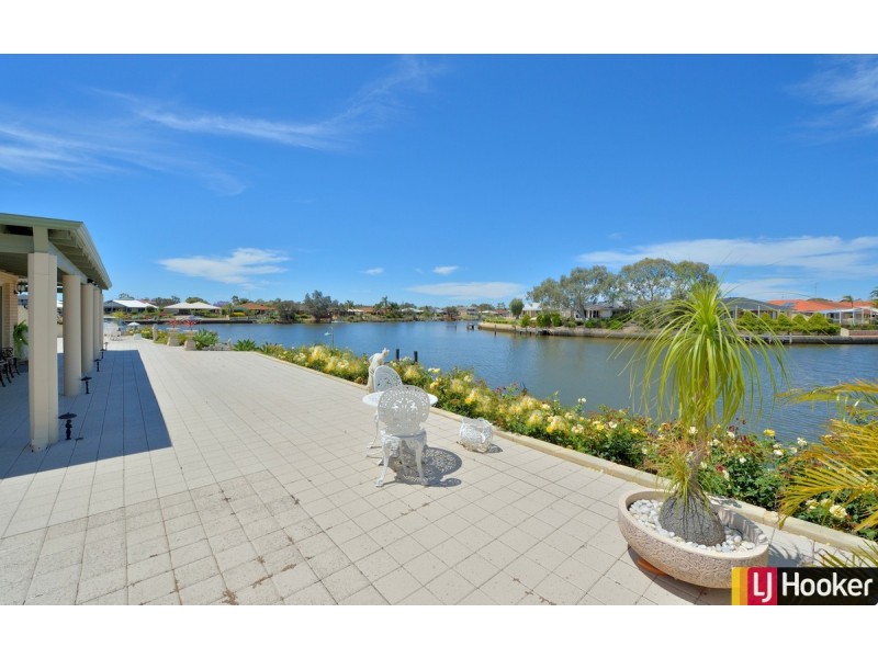 14 Robertson Grove, South Yunderup WA 6208