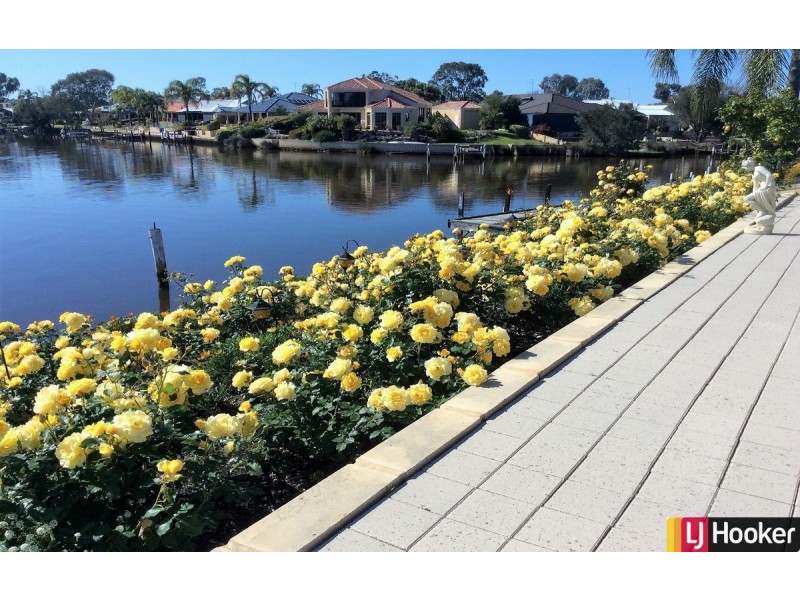 14 Robertson Grove, South Yunderup WA 6208