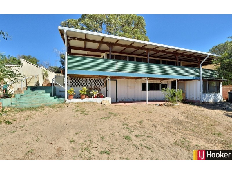 9 Valley Road, Halls Head WA 6210