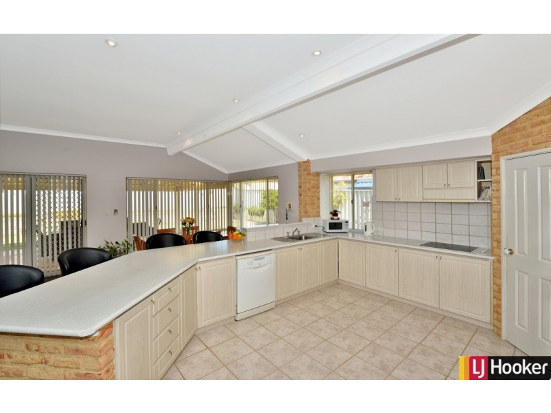 17 Sao Jorge Green, Secret Harbour WA 6173