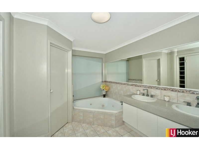 17 Sao Jorge Green, Secret Harbour WA 6173