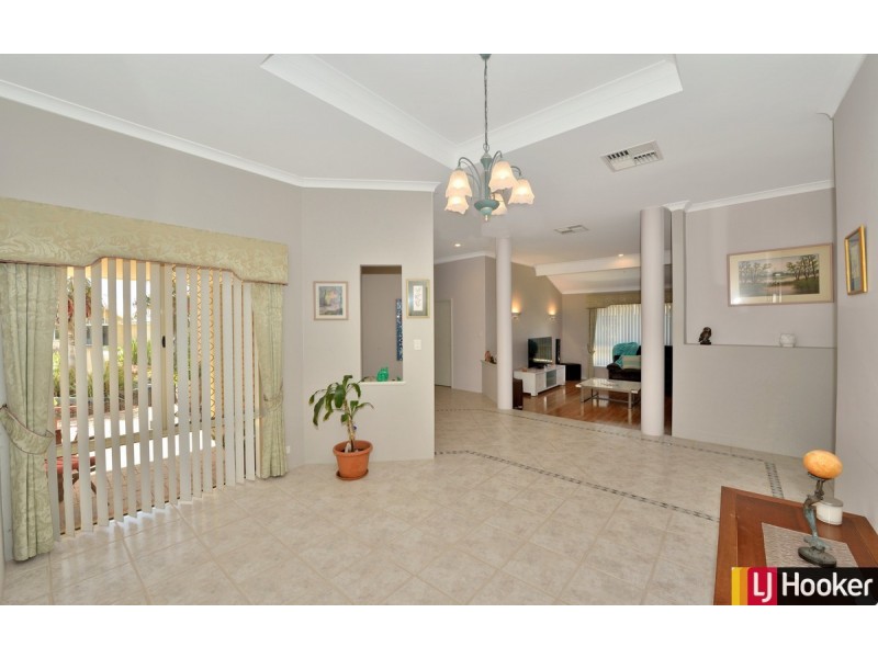 17 Sao Jorge Green, Secret Harbour WA 6173