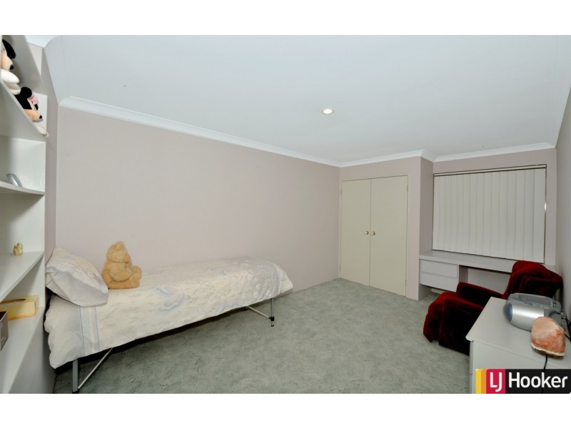 17 Sao Jorge Green, Secret Harbour WA 6173