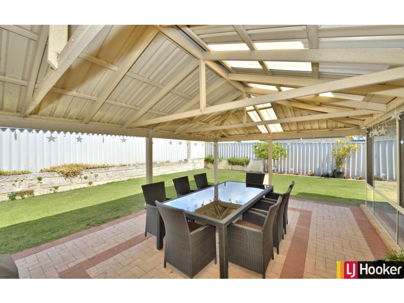 17 Sao Jorge Green, Secret Harbour WA 6173