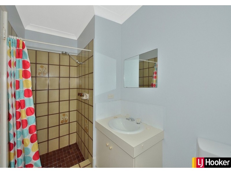 11 Sandalwood Parade, Halls Head WA 6210