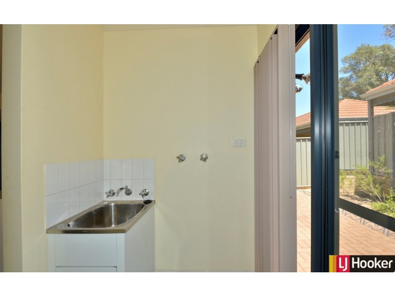 24/1 Mariners Cove Drive, Dudley Park WA 6210