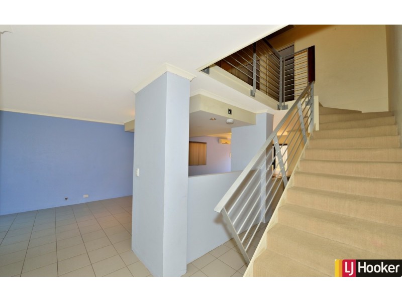 24/1 Mariners Cove Drive, Dudley Park WA 6210