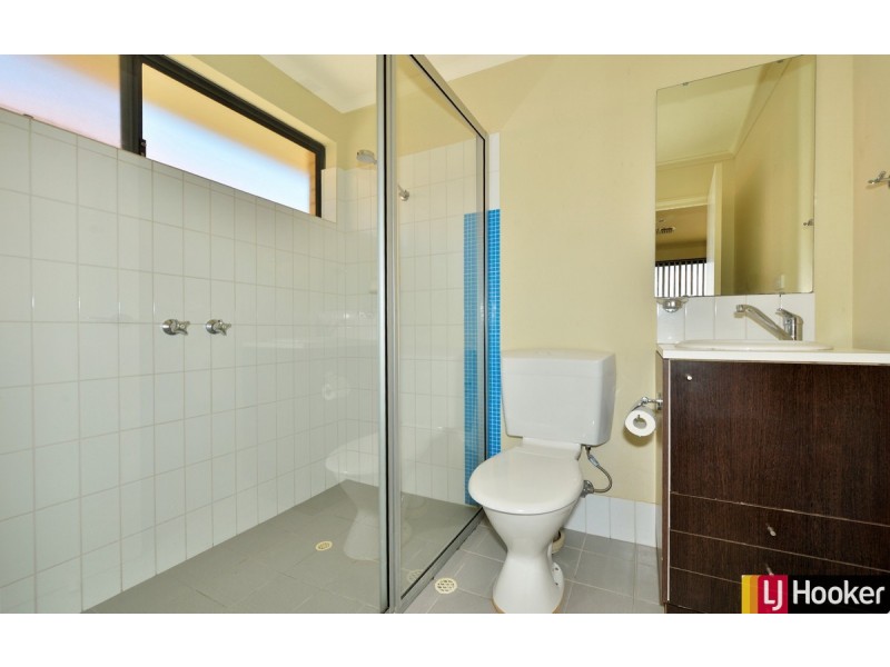 24/1 Mariners Cove Drive, Dudley Park WA 6210