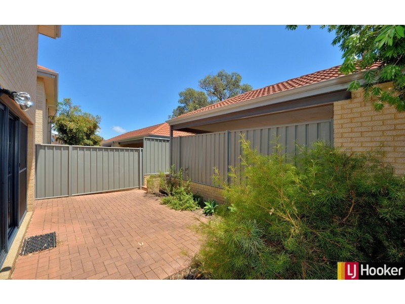 24/1 Mariners Cove Drive, Dudley Park WA 6210