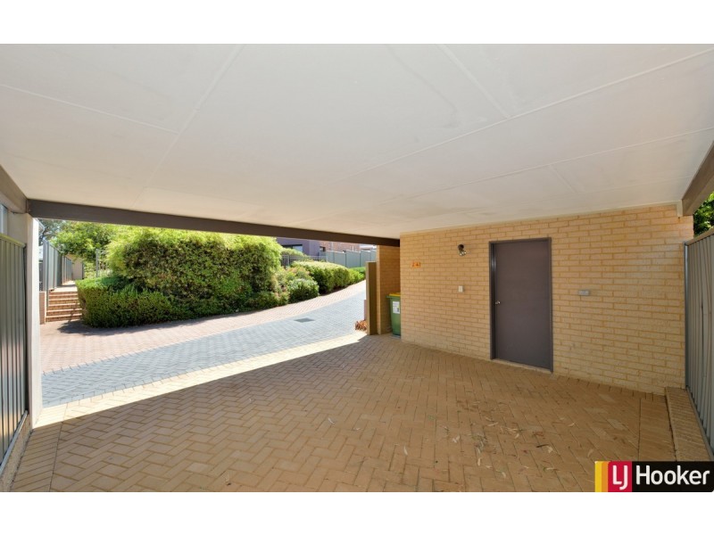 24/1 Mariners Cove Drive, Dudley Park WA 6210