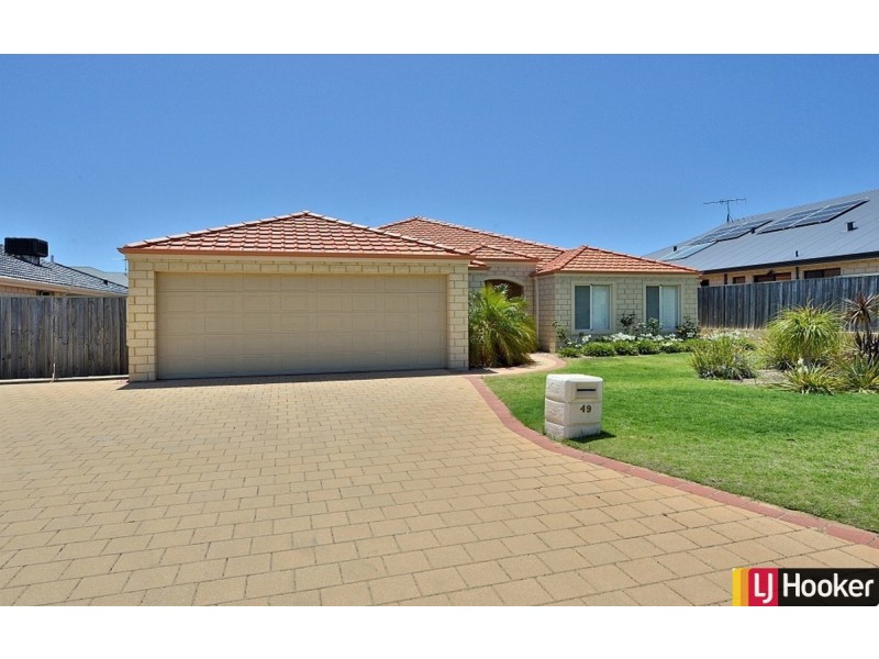 49 Buttercup Parkway, Halls Head WA 6210