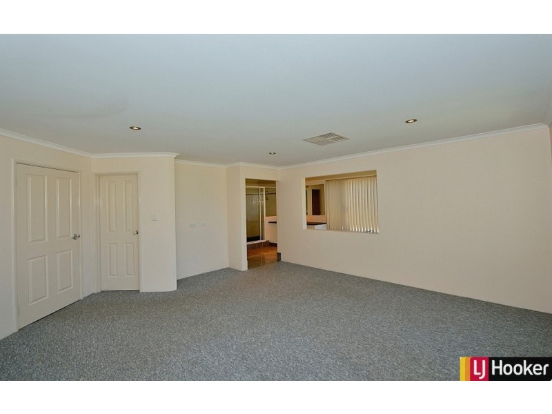 49 Buttercup Parkway, Halls Head WA 6210