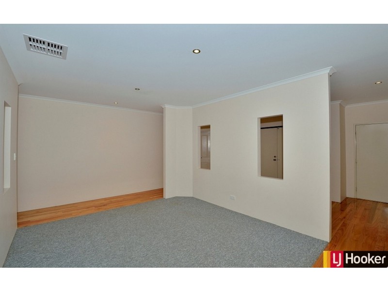 49 Buttercup Parkway, Halls Head WA 6210