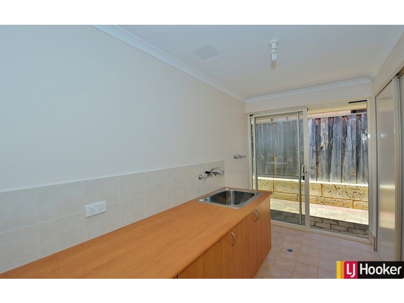 49 Buttercup Parkway, Halls Head WA 6210